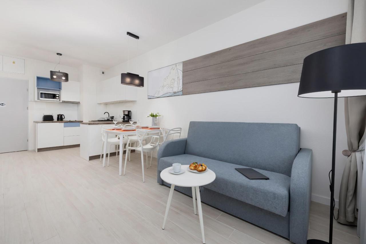Apartamenty Aquamarina Onyx By Noclegi Renters Miedzyzdroje Exterior foto